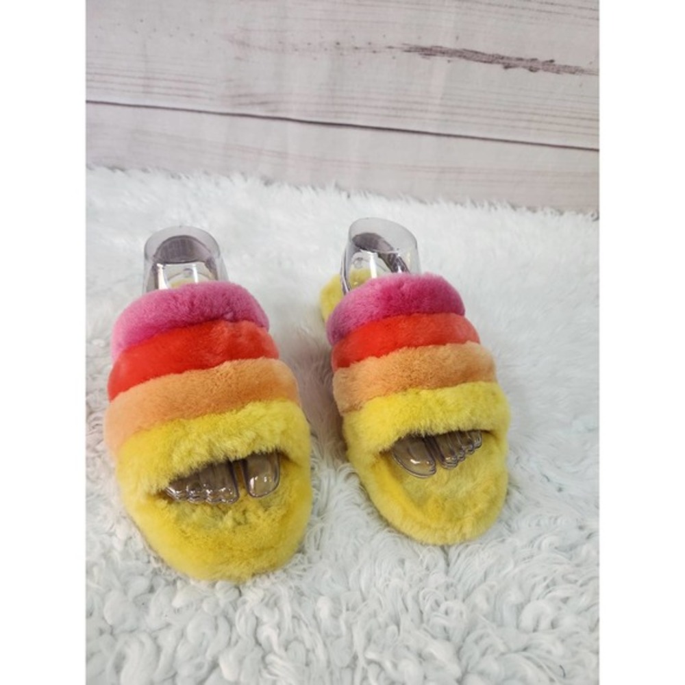 Ugg Women's Yellow Rainbow Sheepskin Fluff Slide Slipper Sandal Size 6‎